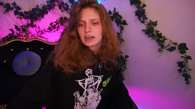 CuteeFoxy online show from November 4, 2:38 pm