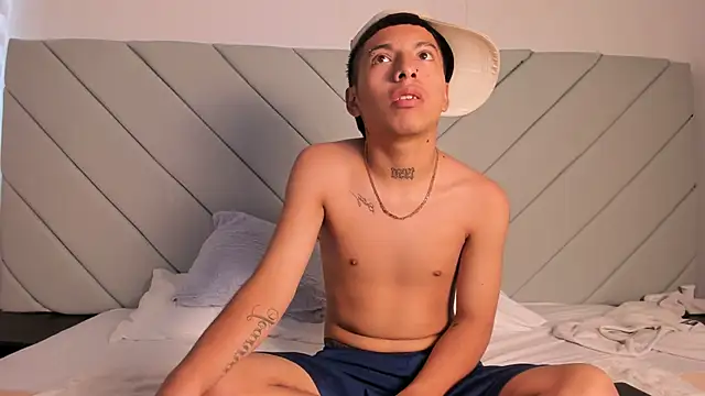 little kris1 online show from October 23, 12:37 pm