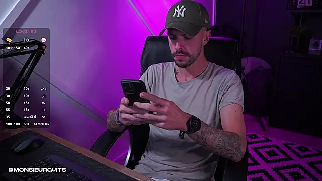 monsieurguitsxxx online show from November 9, 6:17 pm