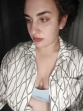 Snapshot of Kiki_Catty chatting on October 19, 7:36 pm Kiki Catty online show from October 19, 7:36 pm