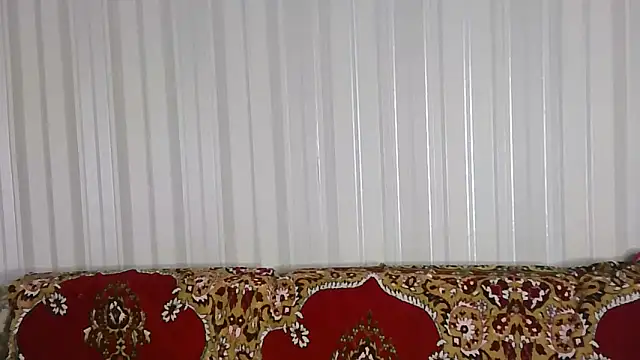 Snapshot of Kiki_Catty chatting on October 22, 1:11 pm Kiki Catty online show from October 22, 1:11 pm