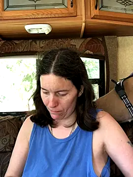 JT83FL online show from October 20, 4:40 pm