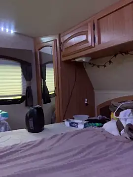 JT83FL online show from October 27, 9:52 pm