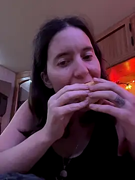 JT83FL online show from November 1, 10:23 pm