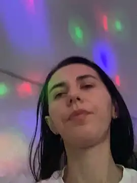 oliviya mur online show from November 26, 2:07 pm