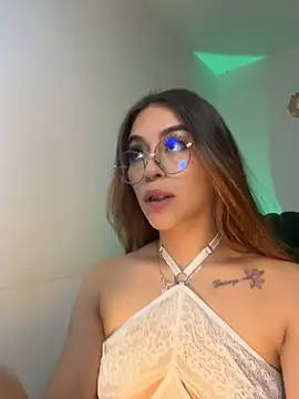 Aliss rose online show from November 4, 6:18 pm