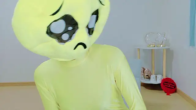 TSUKI circle online show from November 14, 2:27 pm