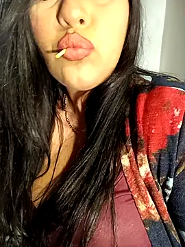 Sexylips200 online show from November 3, 5:09 am