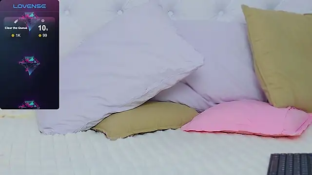 AriannaSins online show from January 9, 4:28 pm