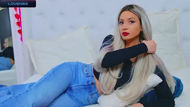 AriannaSins online show from February 20, 4:46 pm