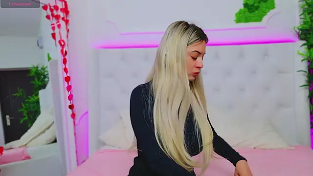 AriannaSins online show from February 28, 1:14 pm