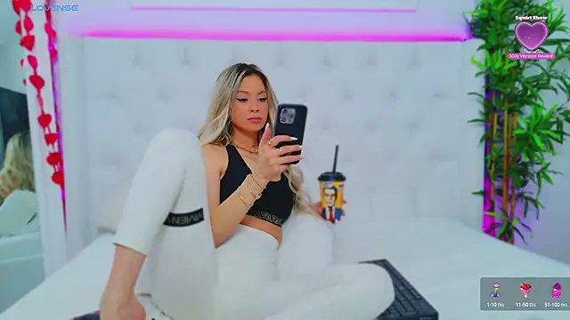 AriannaSins online show from March 6, 4:38 pm