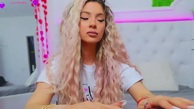 AriannaSins online show from March 14, 1:35 pm