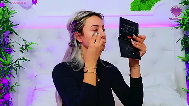 AriannaSins online show from October 7, 2:47 pm