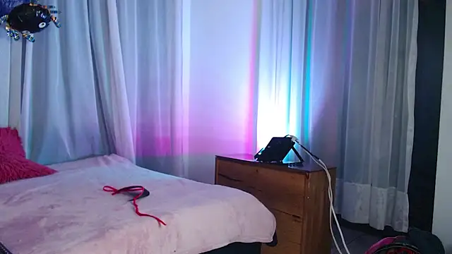 antonella rosecs online show from October 17, 4:37 am