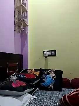 Snapshot of Jyoti-Love-143 chatting on December 14, 8:41 am Jyoti-Love-143 online show from December 14, 8:41 am