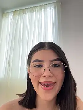 Snapshot of Julietalcl chatting on October 21, 9:04 pm Julietalcl online show from October 21, 9:04 pm