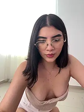 Snapshot of Julietalcl chatting on November 17, 9:09 pm Julietalcl online show from November 17, 9:09 pm