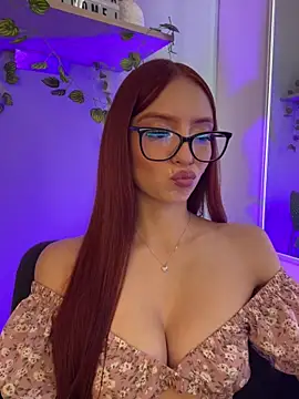 Snapshot of Im_sofiaaa chatting on November 13, 5:23 pm Im sofiaaa online show from November 13, 5:23 pm