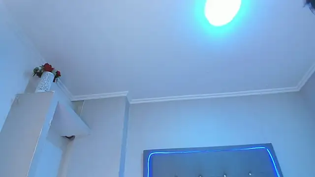 naomygomez1 online show from November 16, 5:40 pm