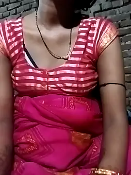 Snapshot of Hot_Lilly02 chatting on October 29, 7:15 pm Hot Lilly02 online show from October 29, 7:15 pm