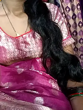 Snapshot of Hot_Lilly02 chatting on November 5, 8:25 am Hot Lilly02 online show from November 5, 8:25 am