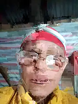 nui-show online show from October 22, 9:36 pm