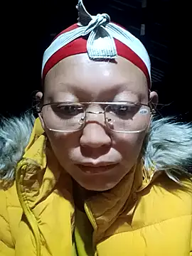 nui-show online show from October 30, 8:42 pm