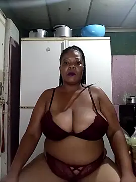 Snapshot of boobsqueenxo chatting on November 26, 6:20 pm boobsqueenxo online show from November 26, 6:20 pm