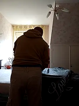 Ptitcouic online show from October 21, 8:48 am