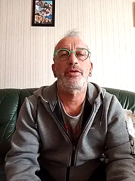 Ptitcouic online show from October 22, 11:54 am