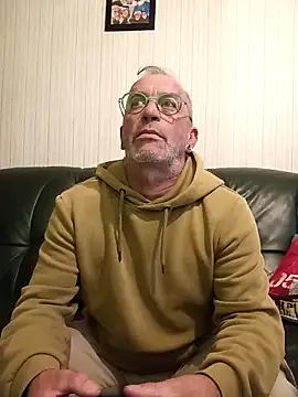 Ptitcouic online show from November 7, 1:55 pm