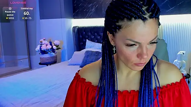 Snapshot of Maya_Levin chatting on November 23, 12:43 am Maya Levin online show from November 23, 12:43 am