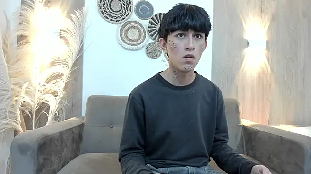 Snapshot of hoot_booys_ chatting on November 26, 7:48 pm hoot booys online show from November 26, 7:48 pm