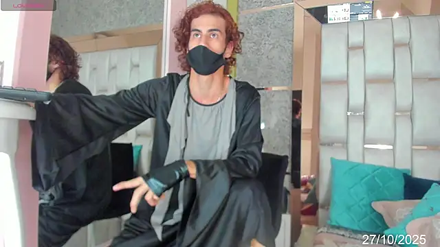 elias sn0w online show from October 27, 8:13 pm