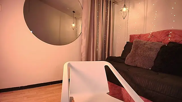 ivy bonnie online show from November 14, 11:53 am