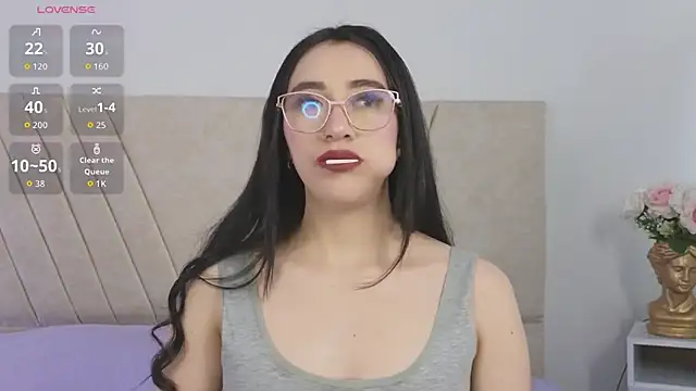 Snapshot of GabbieHill chatting on November 5, 8:09 pm GabbieHill online show from November 5, 8:09 pm