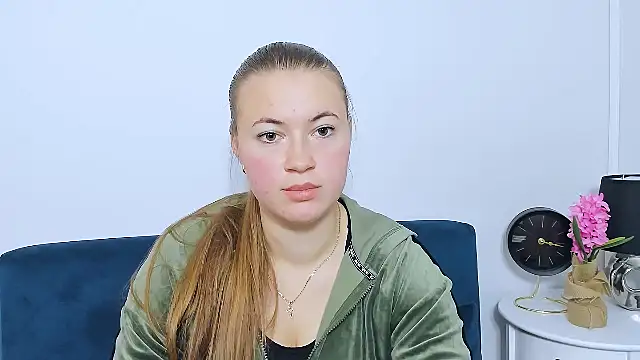 LeaNaughty online show from October 21, 3:57 pm