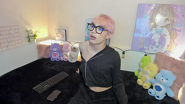 Strawberry Kitty  online show from November 20, 11:04 pm