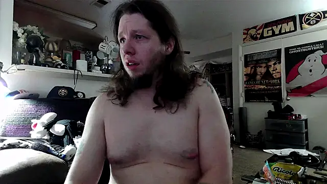 Snapshot of biggerisbetter12 chatting on October 30, 7:36 pm biggerisbetter12 online show from October 30, 7:36 pm