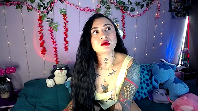 NathallyRouse online show from November 24, 2:44 am