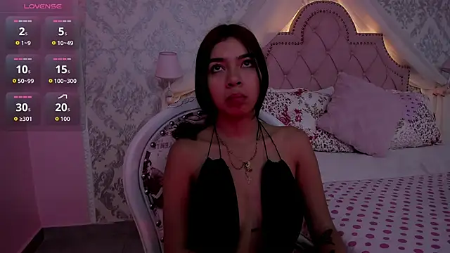 GabrielaSuarez online show from November 1, 2:30 pm