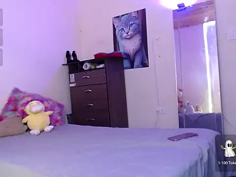 Snapshot of yvonne_jlove chatting on October 27, 12:47 am yvonne jlove online show from October 27, 12:47 am