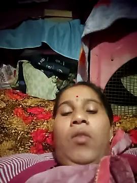 OliveGreen22 online show from November 25, 1:05 am