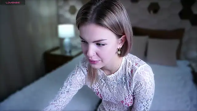 Naomi Secret online show from November 12, 7:57 pm