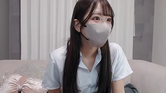 Snapshot of LOVE_MIREI_LOVE chatting on November 8, 11:32 am LOVE MIREI LOVE online show from November 8, 11:32 am