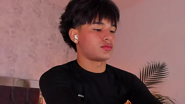 david lux online show from November 8, 1:00 pm