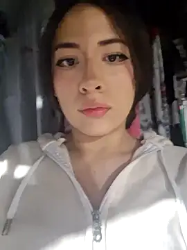 Snapshot of chloebrownn03 chatting on November 14, 4:00 am chloebrownn03 online show from November 14, 4:00 am