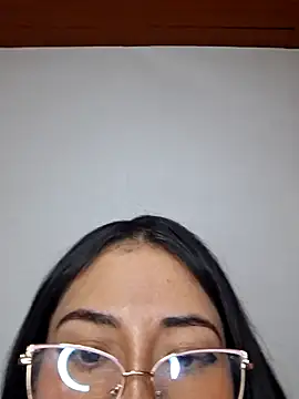 Snapshot of chloebrownn03 chatting on November 21, 10:41 pm chloebrownn03 online show from November 21, 10:41 pm