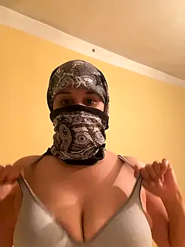 Snapshot of SaraChouchou chatting on October 30, 11:38 pm SaraChouchou online show from October 30, 11:38 pm